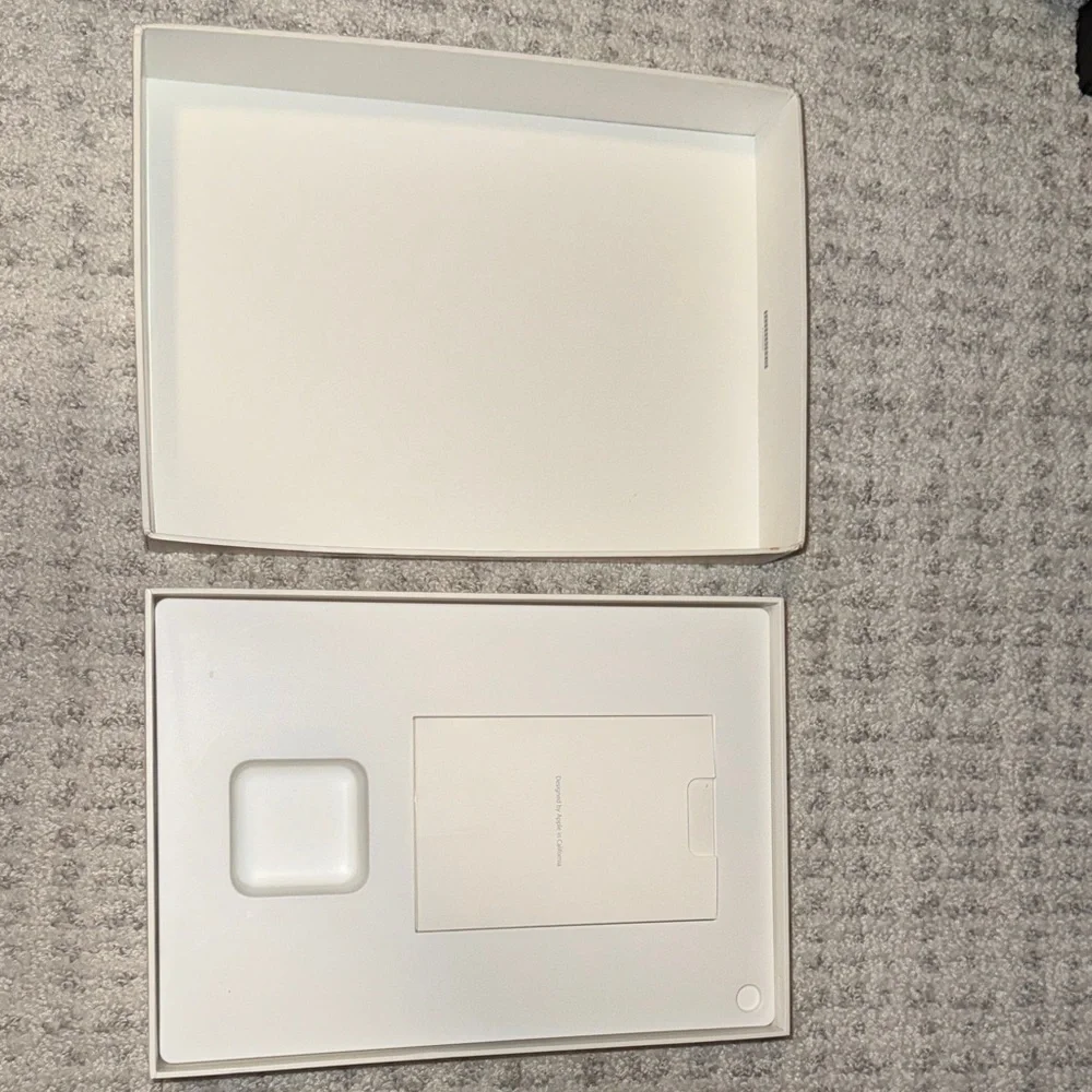 Apple Tablet in Silver with Vibrant Display